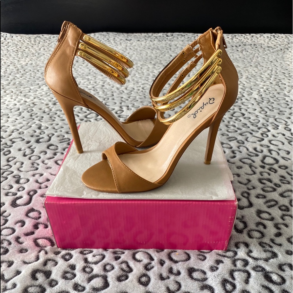 Tan Faux Leather Heels.